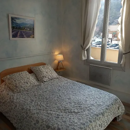 Le Vauban Hotell Entrevaux